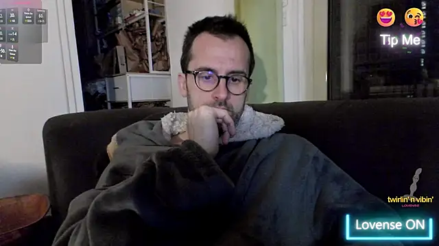 Snapshot of byakkotorra chatting on 03/12/25, 09:24 byakkotorra online show from 03/12/25, 09:24