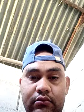 travieso2893 online show from 12/21/25, 12:23