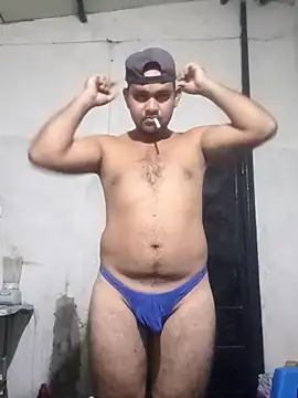 Snapshot of travieso2893 chatting on 06/06/26, 03:33 travieso2893 online show from 06/06/26, 03:33