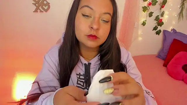 Snapshot of Sweet_Chloe06 chatting on 02/11/25, 10:50 Sweet Chloe06 online show from 02/11/25, 10:50