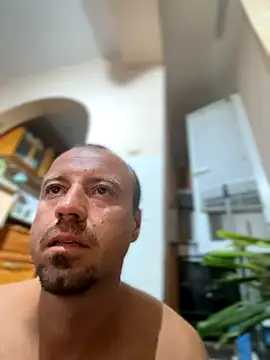 Snapshot of Nikolaiyy chatting on 09/21/25, 12:01 Nikolaiyy online show from 09/21/25, 12:01