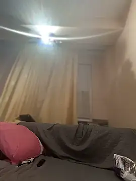 Snapshot of Nikolaiyy chatting on 09/23/25, 12:13 Nikolaiyy online show from 09/23/25, 12:13