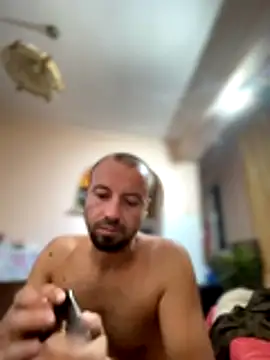 Snapshot of Nikolaiyy chatting on 10/29/25, 12:13 Nikolaiyy online show from 10/29/25, 12:13