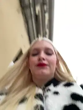 Milkyy wway online show from 01/24/25, 07:51