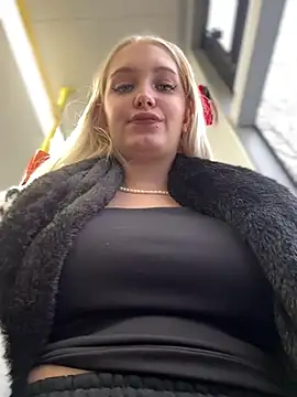 Milkyy wway online show from 03/02/25, 10:56