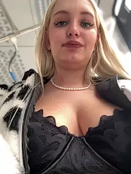 Milkyy wway online show from 03/03/25, 10:38