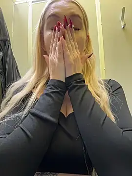 Milkyy wway online show from 12/23/25, 07:28