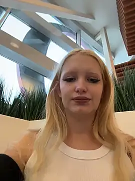 Milkyy wway online show from 02/17/26, 07:27