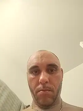 Snapshot of BigDickDADDY49039 chatting on 10/26/25, 07:14 BigDickDADDY49039 online show from 10/26/25, 07:14