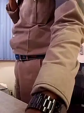 Snapshot of EnriquePersian197 chatting on 01/09/25, 07:50 EnriquePersian197 online show from 01/09/25, 07:50