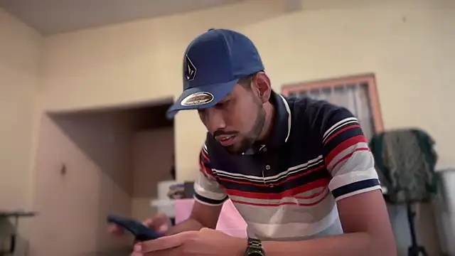 Snapshot of EnriquePersian197 chatting on 01/21/25, 07:28 EnriquePersian197 online show from 01/21/25, 07:28