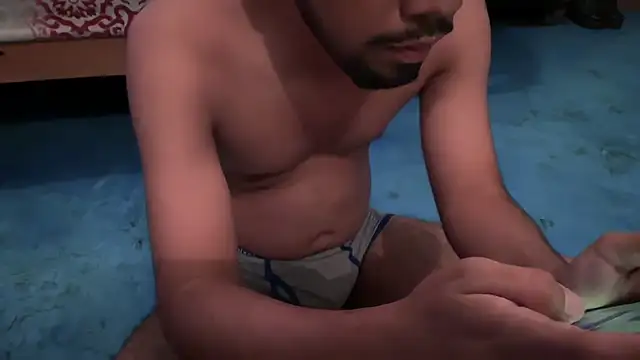 Snapshot of EnriquePersian197 chatting on 03/05/25, 09:26 EnriquePersian197 online show from 03/05/25, 09:26