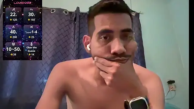 Snapshot of EnriquePersian197 chatting on 09/19/25, 07:47 EnriquePersian197 online show from 09/19/25, 07:47