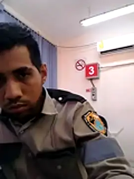 EnriquePersian197 online show from 01/12/26, 08:47