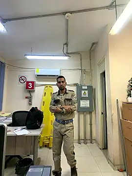 EnriquePersian197 online show from 01/14/26, 12:11