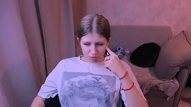 kirraa  online show from 01/25/25, 07:18