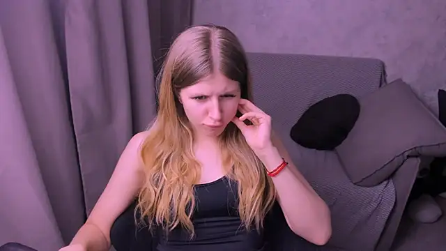 kirraa  online show from 02/05/25, 10:12