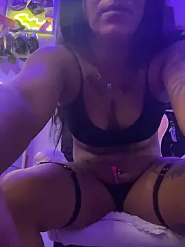 Jaylaloveofficial online show from 09/10/25, 08:36