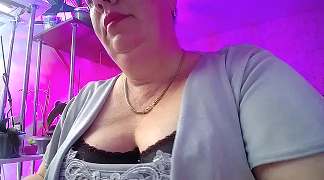 Snapshot of _Sweet_Woman chatting on 01/07/25, 12:20  Sweet Woman online show from 01/07/25, 12:20