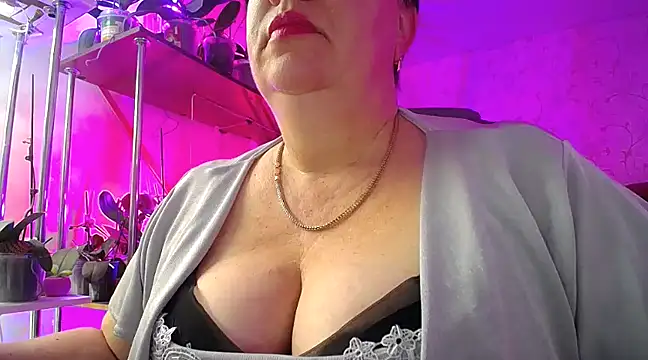 Snapshot of _Sweet_Woman chatting on 02/08/25, 12:50  Sweet Woman online show from 02/08/25, 12:50