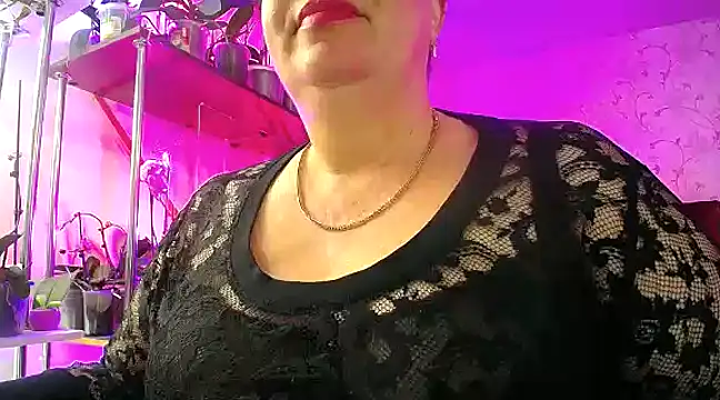 Snapshot of _Sweet_Woman chatting on 02/15/25, 08:33  Sweet Woman online show from 02/15/25, 08:33