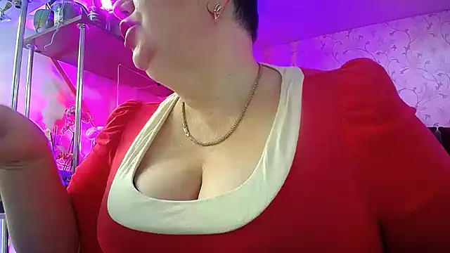 Snapshot of _Sweet_Woman chatting on 03/22/25, 05:28  Sweet Woman online show from 03/22/25, 05:28