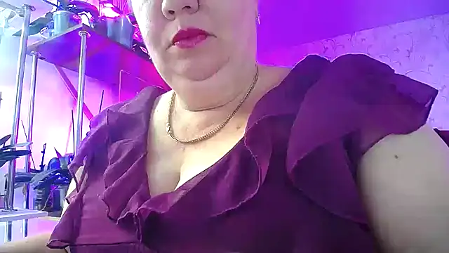 Snapshot of _Sweet_Woman chatting on 09/28/25, 05:24  Sweet Woman online show from 09/28/25, 05:24