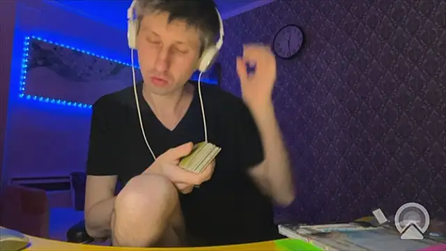 Aki-Laky online show from 01/11/26, 07:30