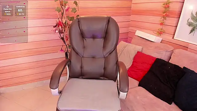 marien thomson  online show from 03/21/25, 03:22