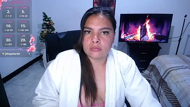 Snapshot of goddess_valXX chatting on 12/09/24, 09:37 goddess valXX online show from 12/09/24, 09:37