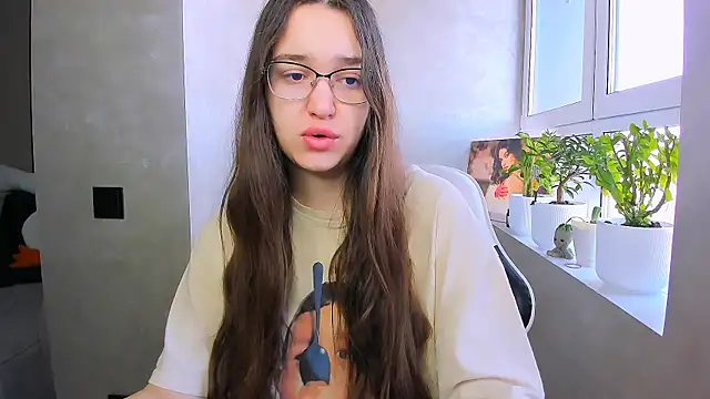 Snapshot of fancy_bunny chatting on 04/01/26, 06:25 fancy bunny online show from 04/01/26, 06:25