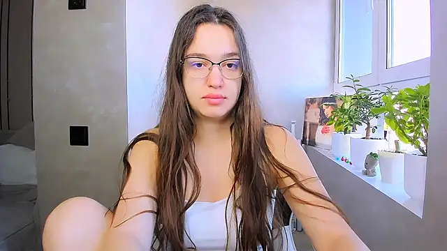 Snapshot of fancy_bunny chatting on 04/07/26, 04:35 fancy bunny online show from 04/07/26, 04:35