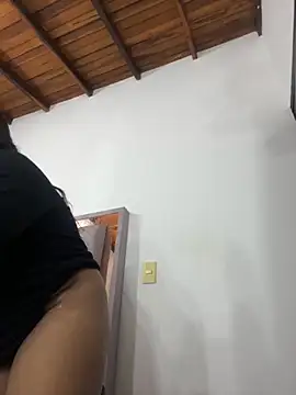 melyescobar online show from 11/13/25, 03:27