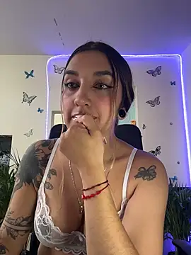 Snapshot of Lia-mitch chatting on 03/13/26, 07:09 Lia-mitch online show from 03/13/26, 07:09