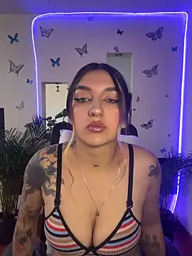 Lia-mitch online show from 07/21/26, 06:54