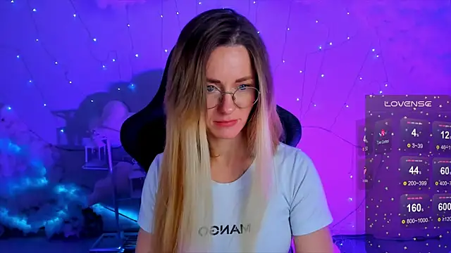 LadyIzabel online show from 12/23/24, 08:33