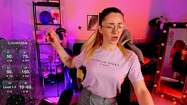 LadyIzabel online show from 12/28/24, 05:55