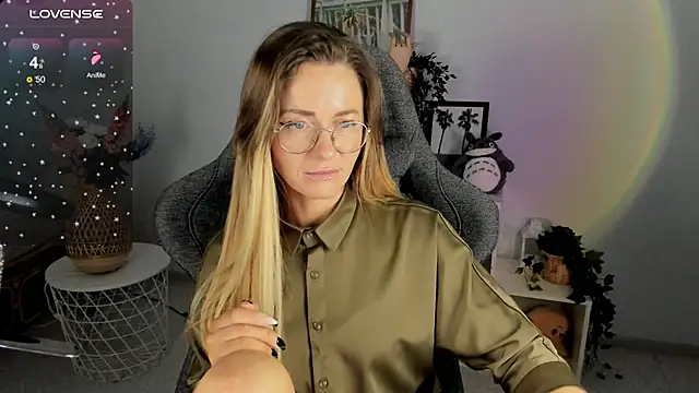 LadyIzabel online show from 01/20/25, 02:46