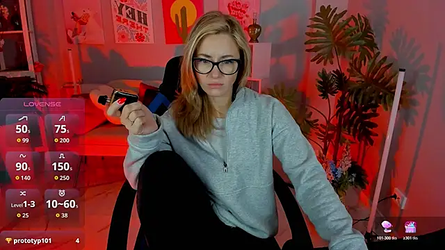 LadyIzabel online show from 12/03/25, 08:12