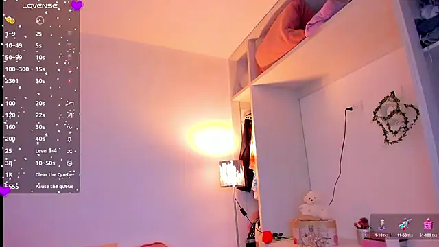 Lunadahia online show from 12/16/25, 09:36