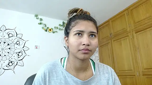 mariana gimenez online show from 12/06/24, 02:28