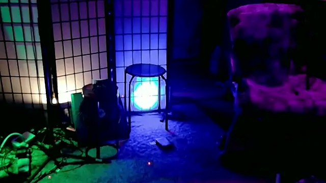 Snapshot of NinasNylonz chatting on 12/02/25, 02:45 NinasNylonz online show from 12/02/25, 02:45