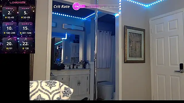 Snapshot of curvyfunlover chatting on 10/27/25, 07:07 curvyfunlover online show from 10/27/25, 07:07