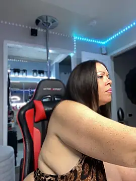 curvyfunlover online show from 06/15/26, 10:06