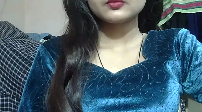 Snapshot of Aayesha chatting on 12/04/24, 07:50 Aayesha online show from 12/04/24, 07:50