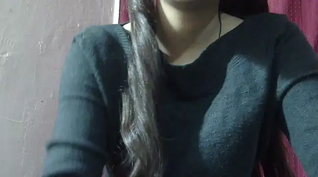 Snapshot of Aayesha chatting on 12/13/24, 06:53 Aayesha online show from 12/13/24, 06:53