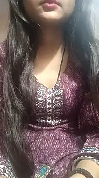 Snapshot of Aayesha chatting on 01/19/25, 03:42 Aayesha online show from 01/19/25, 03:42