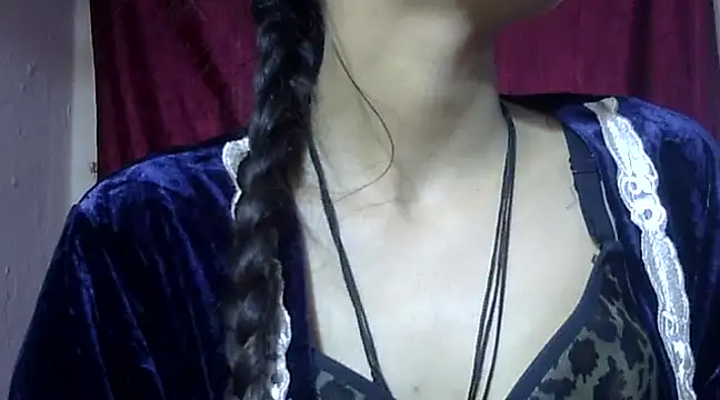 Snapshot of Aayesha chatting on 02/12/25, 08:49 Aayesha online show from 02/12/25, 08:49