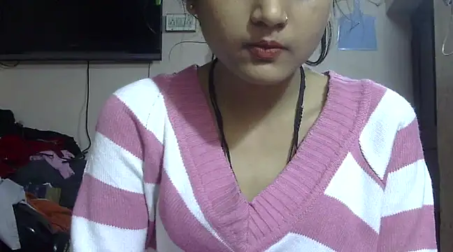 Snapshot of Aayesha chatting on 02/12/25, 11:51 Aayesha online show from 02/12/25, 11:51