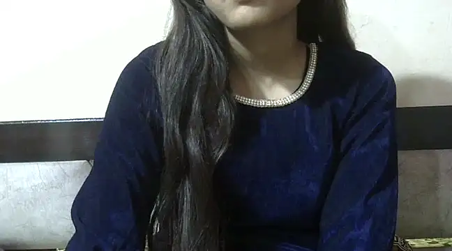 Snapshot of Aayesha chatting on 02/20/25, 07:45 Aayesha online show from 02/20/25, 07:45